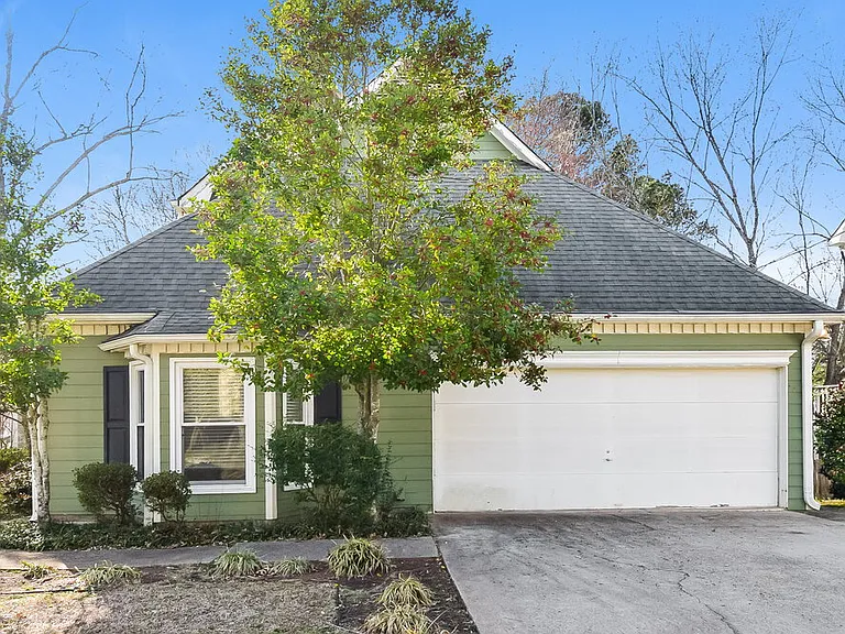 4805 Shallow Farm Dr — Photo 1