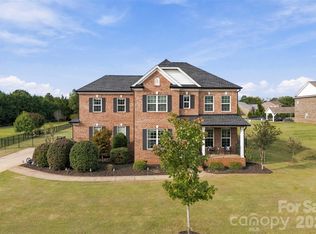 1124 Golden Gate Ct, Rock Hill, SC 29732