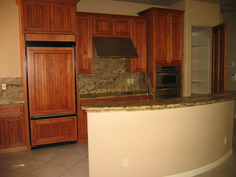 35 W Beryl Ave — Photo 8
