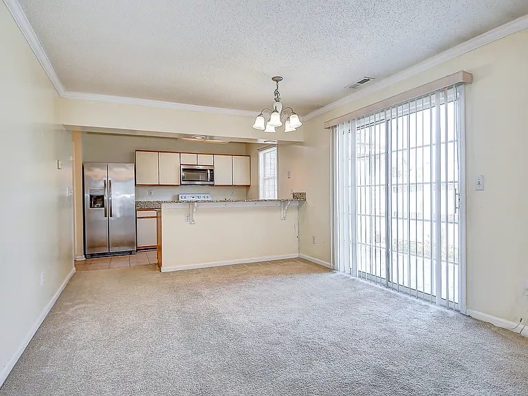 751 Ridge Cir — Photo 11