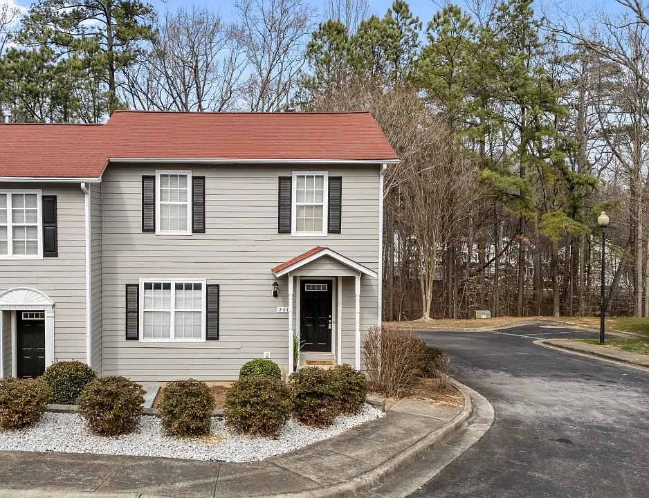 2810 Crestscene Trl