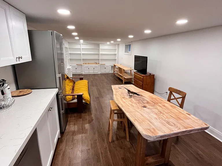 29 Whitehall Rd #BASEMENT — Photo 2