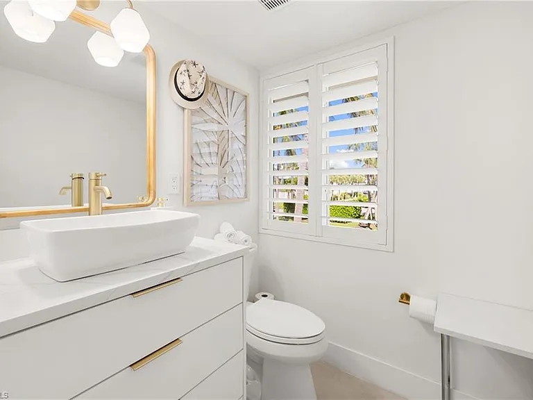175 5th Ave S #204 — Photo 31