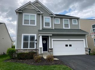6741 John Dr, Canal Winchester, OH 43110