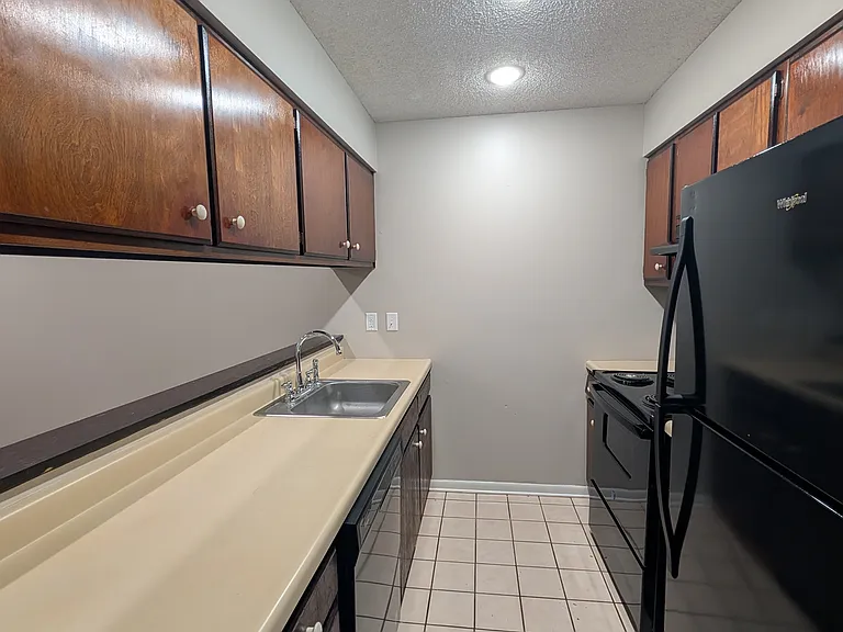 1656 W Matthews Ave #3 — Photo 7