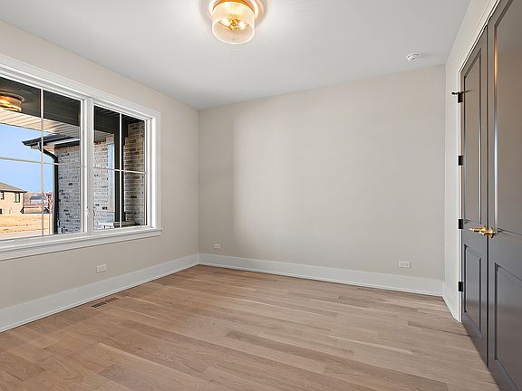 5th image of 11129 Lizmore Ln #37B