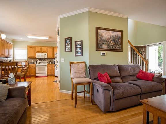 4th image of 3325 Key Lake Ct