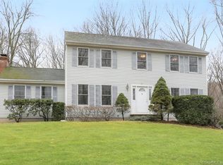 30 Saw Mill Rd, Newtown, CT 06470