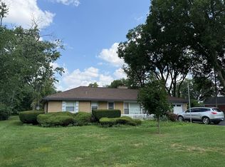 16W680 Crest Ave, Bensenville, IL 60106