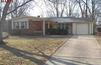 1st image of 130 Oakside Ln