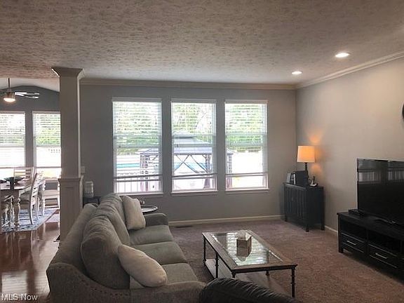 4th image of 1488 Easton Way