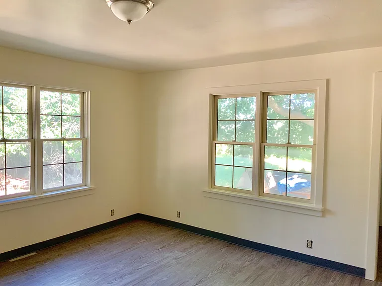2348 River Rd — Photo 7