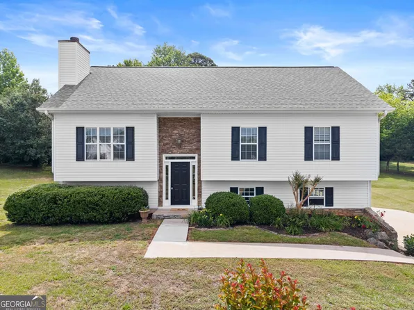 6201 Green Mountain Ln, Clermont, GA 30527