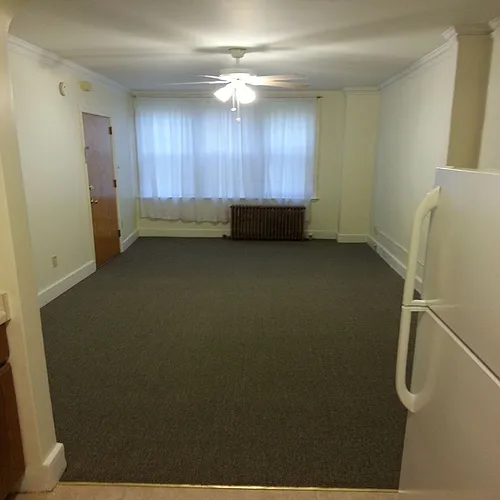 712 E Lyon St #1B Photo 1