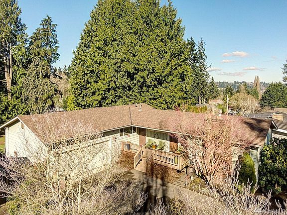 3rd image of 15813 70th Ave NE