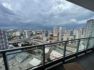 90 SW 3rd St APT 4105, Miami, FL 33130