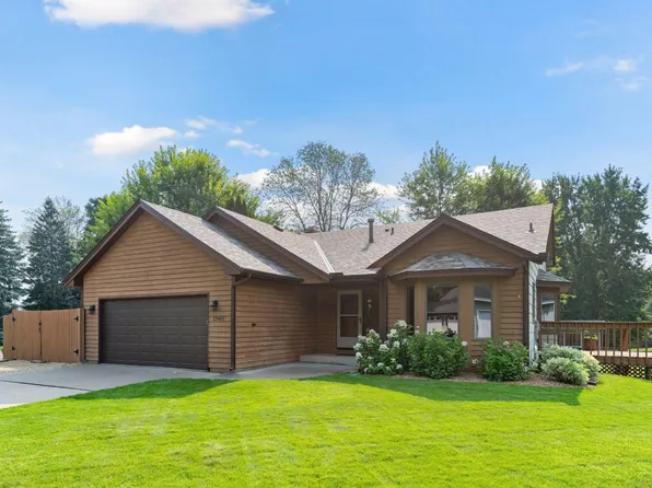 12401 66th Pl N, Maple Grove, MN 55369