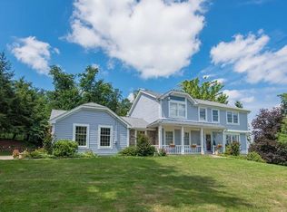 1006 Old Hills Rd, McKeesport, PA 15135