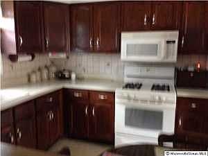2nd image of 24 Nostrand Dr