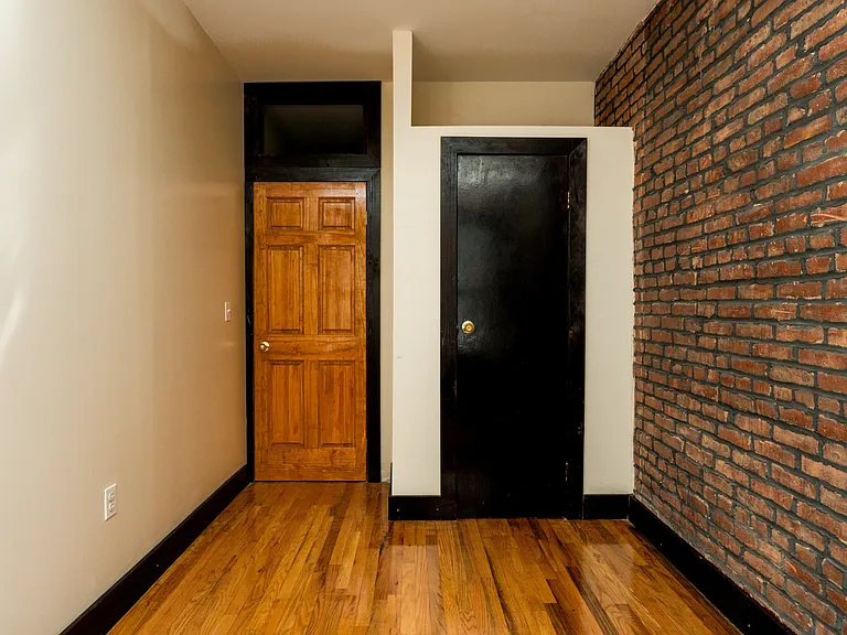48 Wyckoff Ave #2R — Photo 16