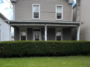 10 W Stiegel St, Manheim, PA 17545