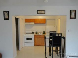 12147 Vincennes Rd APT 20, Blue Island, IL 60406