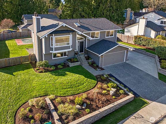 2nd image of 13603 179th Avenue NE