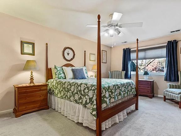 4th image of 930 Cold Spring Rd APT 4