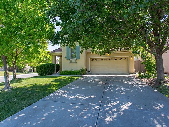 3rd image of 2423 Burberry Way