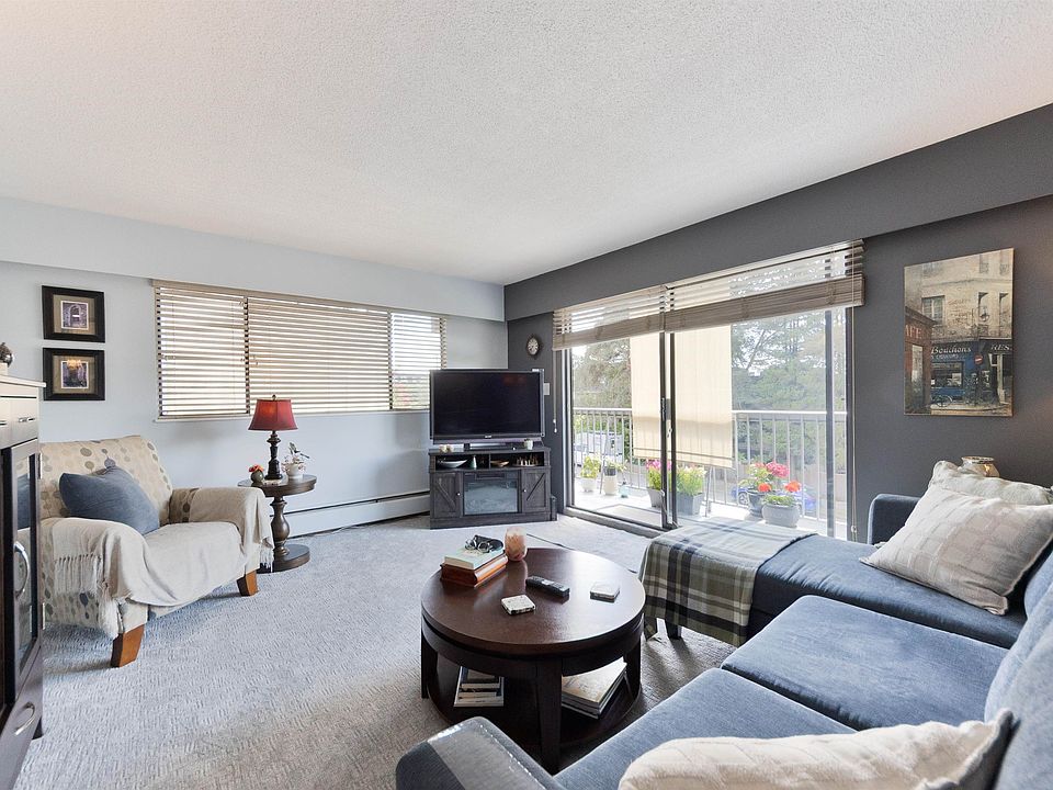 1st image of 330 W 2nd St #205