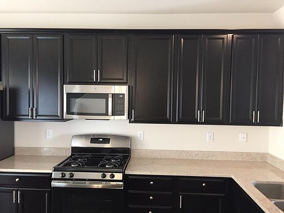 5th image of 16035 Simril Ct #16035