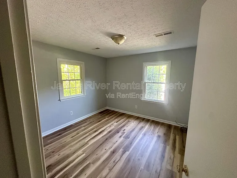 105 Daniel St #B — Photo 10