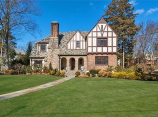 72 Victory Blvd, New Rochelle, NY 10804