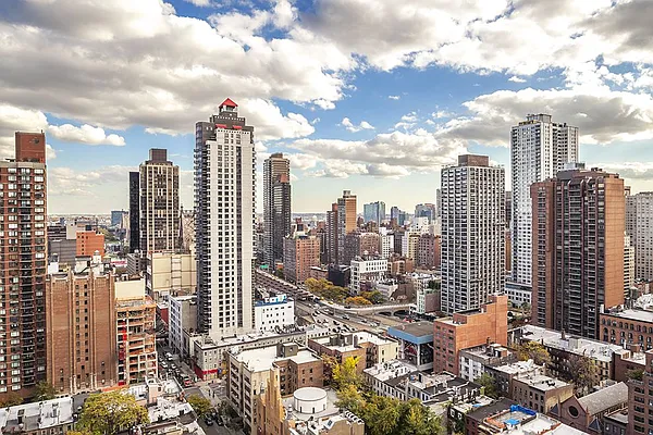 Sold by Corcoran | media 19