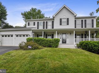 20618 Fairwater Pl, Sterling, VA 20165