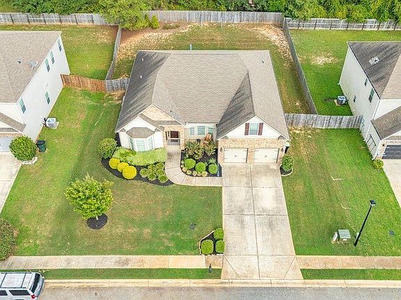 2nd image of 206 Arden Dr