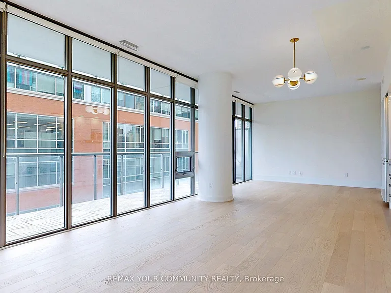 33 Charles St E #603 — Photo 7