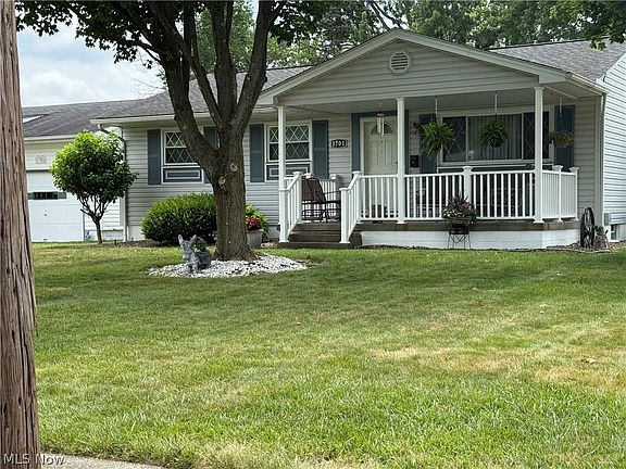 2nd image of 1701 Lynn Mar Ave