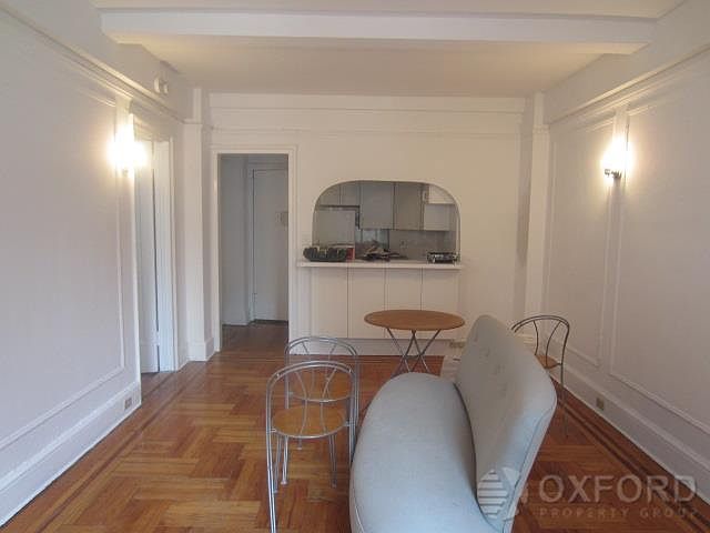 1st image of 200 W 70th St APT 3K
