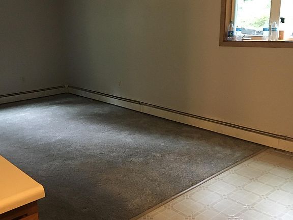 Living area off kitchen/dining