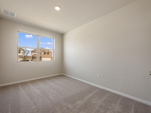 4th image of 136 Jans Way