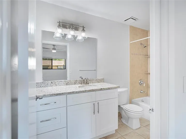 725 Northlake Blvd #67 — Photo 14