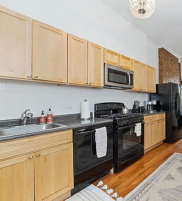 3rd image of 312 Pleasant Ave APT 2