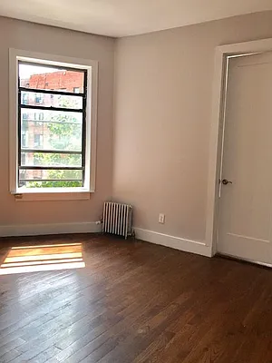 Rented by G2 Realty Group LLC | media 10