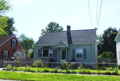 2nd image of 33 Royal St