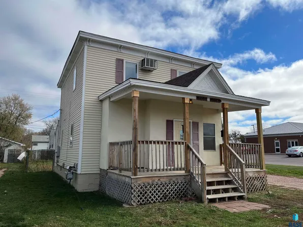 300 S Elmwood Ave, Sioux Falls, SD 57104