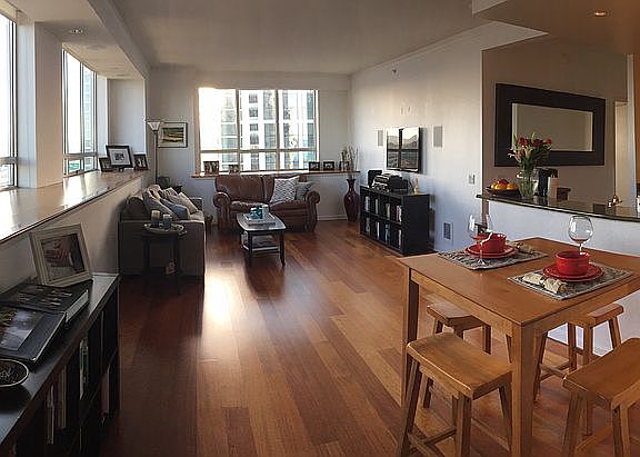 2nd image of 400 Beale St APT 1906