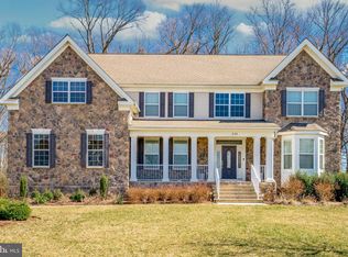 236 Leffler Cir, Florence, NJ 08518