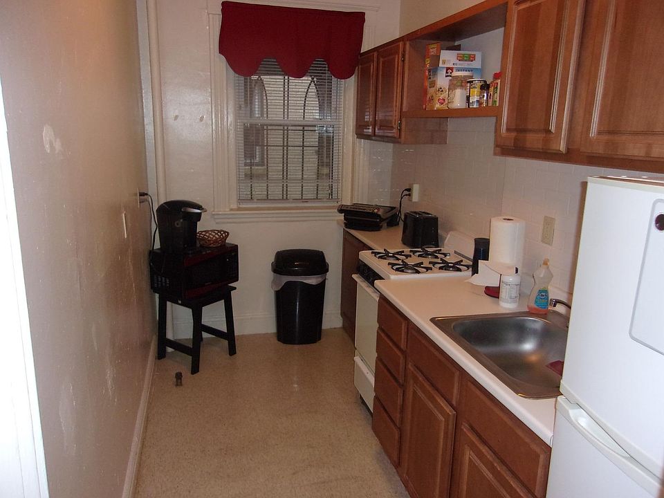 2nd image of 59 Worthington St #4