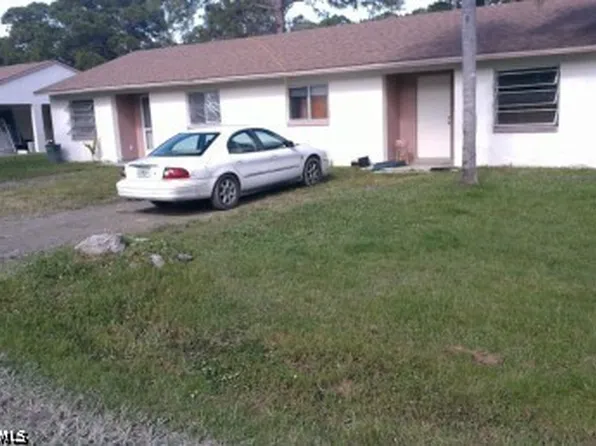 2027 Eloise Cir, North Fort Myers, FL 33917